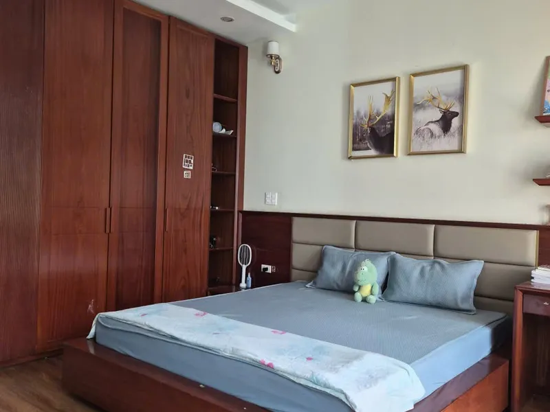 Giường gỗ tự nhiên — sản phẩm thật Lâm Mộc Phú An